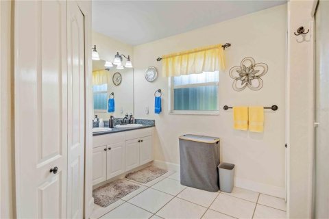 House in North Port, Florida 3 bedrooms, 121.79 sq.m. № 1904070 - photo 30