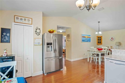 House in North Port, Florida 3 bedrooms, 121.79 sq.m. № 1904070 - photo 16
