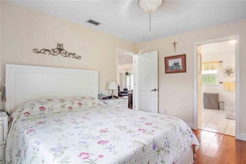 House in North Port, Florida 3 bedrooms, 121.79 sq.m. № 1904070 - photo 24