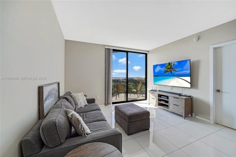 Condominio en venta en Doral, Florida, 1 dormitorio, 71.44 m2 № 2054852 - foto 7