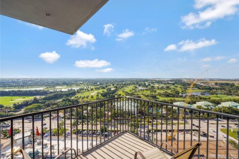 Condominio en venta en Doral, Florida, 1 dormitorio, 71.44 m2 № 2054852 - foto 19