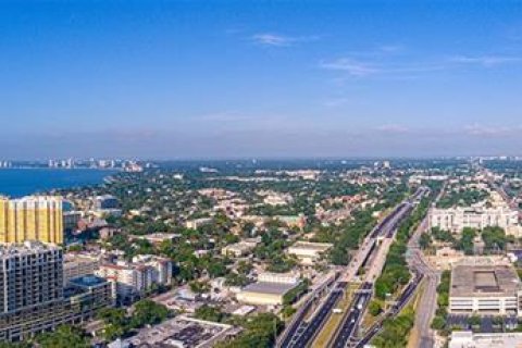 Condo in Tampa, Florida, 2 bedrooms  № 1795091 - photo 21