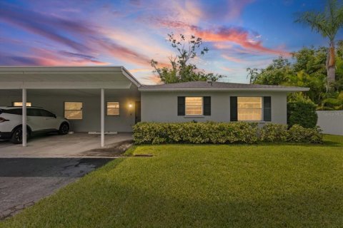 House in Bradenton, Florida 2 bedrooms, 70.51 sq.m. № 1794957 - photo 2