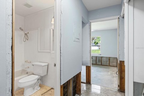 House in Bradenton, Florida 2 bedrooms, 70.51 sq.m. № 1794957 - photo 13