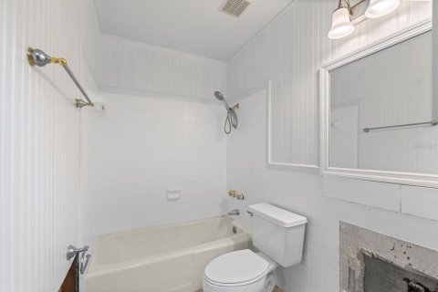 House in Bradenton, Florida 2 bedrooms, 70.51 sq.m. № 1794957 - photo 11