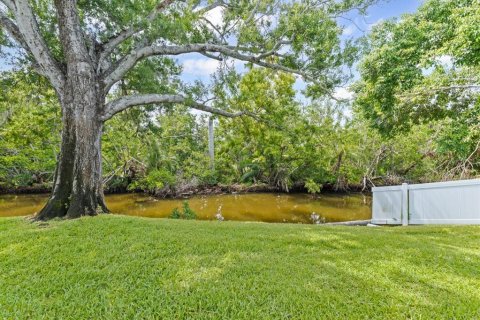 House in Bradenton, Florida 2 bedrooms, 70.51 sq.m. № 1794957 - photo 15