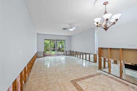 House in Bradenton, Florida 2 bedrooms, 70.51 sq.m. № 1794957 - photo 5