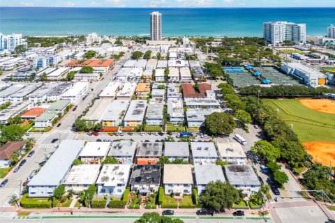Commercial property in Miami Beach, Florida 344.39 sq.m. № 1938839 - photo 24
