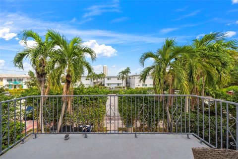 Propiedad comercial en venta en Miami Beach, Florida, 344.39 m2 № 1938839 - foto 12
