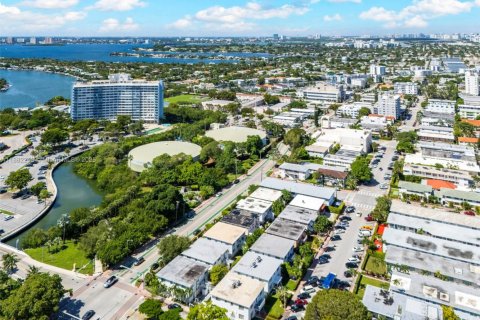 Propiedad comercial en venta en Miami Beach, Florida, 344.39 m2 № 1938839 - foto 21