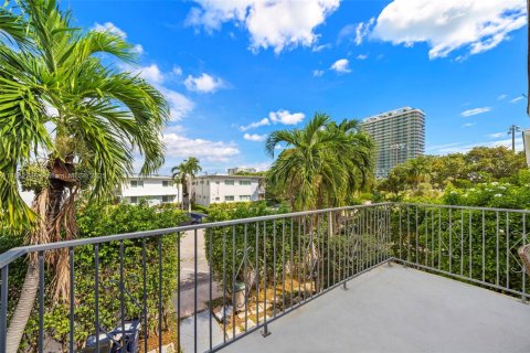 Propiedad comercial en venta en Miami Beach, Florida, 344.39 m2 № 1938839 - foto 11