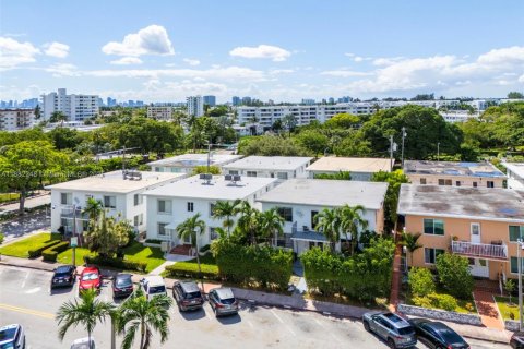 Propiedad comercial en venta en Miami Beach, Florida, 344.39 m2 № 1938839 - foto 28