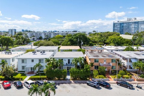 Propiedad comercial en venta en Miami Beach, Florida, 344.39 m2 № 1938839 - foto 27