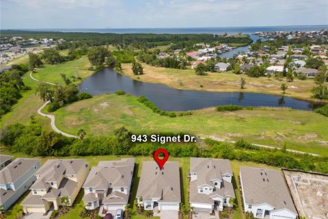 Casa en alquiler en Apollo Beach, Florida, 3 dormitorios, 182.46 m2 № 1907384 - foto 2