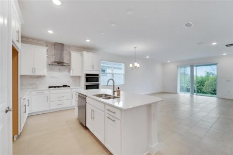 Casa en alquiler en Apollo Beach, Florida, 3 dormitorios, 182.46 m2 № 1907384 - foto 4