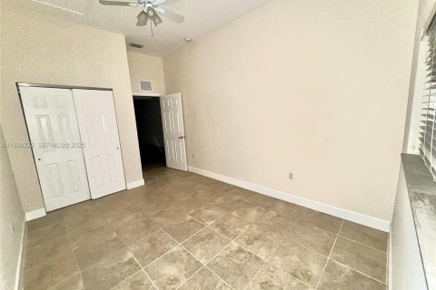 Apartment in Miami, Florida 1 bedroom, 65.03 sq.m. № 1983467 - photo 5