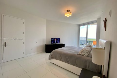 Copropriété à louer à Sunny Isles Beach, Floride: 2 chambres, 135.92 m2 № 2019657 - photo 18