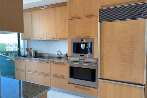 Copropriété à louer à Sunny Isles Beach, Floride: 2 chambres, 135.92 m2 № 2019657 - photo 14