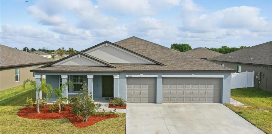 Casa en Bartow, Florida 4 dormitorios, 211.63 m2 № 1720222