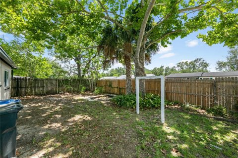House in Tampa, Florida 4 bedrooms, 111.48 sq.m. № 2150773 - photo 23