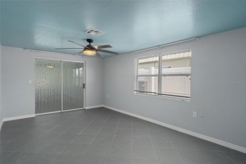 House in Hudson, Florida 3 bedrooms, 121.89 sq.m. № 1904617 - photo 14