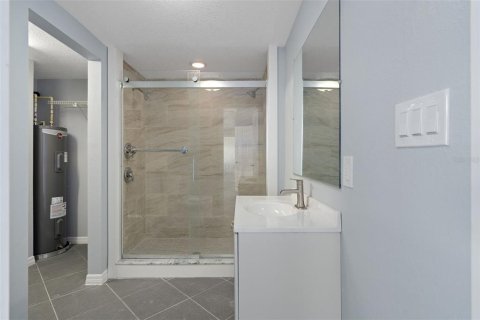 House in Hudson, Florida 3 bedrooms, 121.89 sq.m. № 1904617 - photo 16