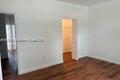 Touwnhouse à louer à Homestead, Floride: 3 chambres, 154.96 m2 № 1923096 - photo 13