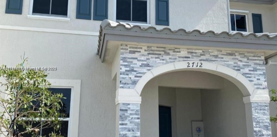 Touwnhouse à Homestead, Floride 3 chambres, 154.96 m2 № 1923096