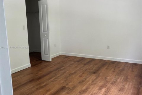 Touwnhouse à louer à Homestead, Floride: 3 chambres, 154.96 m2 № 1923096 - photo 8