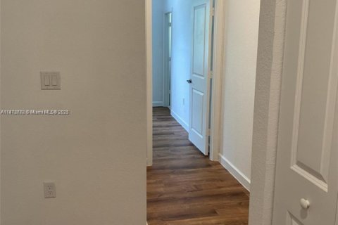 Touwnhouse à louer à Homestead, Floride: 3 chambres, 154.96 m2 № 1923096 - photo 11