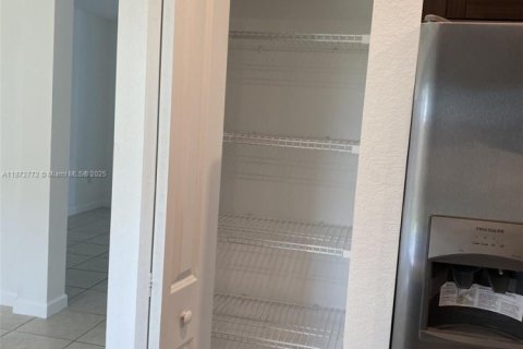 Touwnhouse à louer à Homestead, Floride: 3 chambres, 154.96 m2 № 1923096 - photo 22