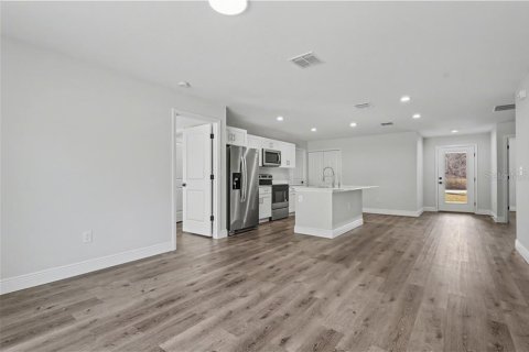 Casa en venta en Ocala, Florida, 3 dormitorios № 2404397 - foto 8