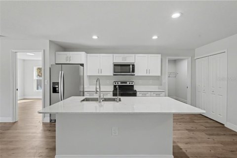 Casa en venta en Ocala, Florida, 3 dormitorios № 2404397 - foto 6