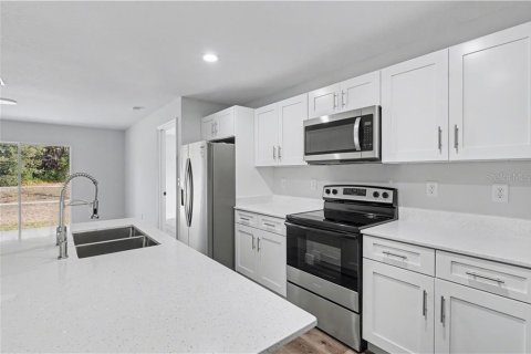 Casa en venta en Ocala, Florida, 3 dormitorios № 2404397 - foto 7