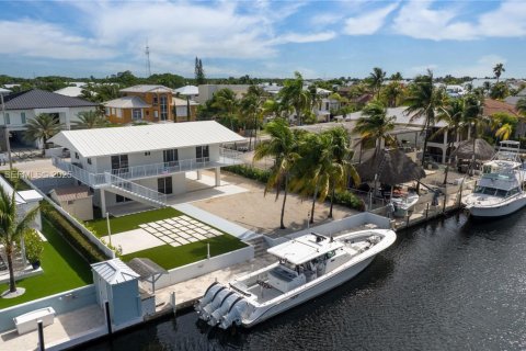 Дом в Ки-Ларго, Флорида 5 спален, 18.95м2 № 1976823