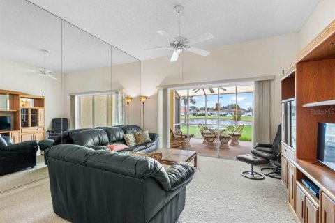 Condominio en venta en Sun City Center, Florida, 2 dormitorios, 89.46 m2 № 1912169 - foto 21