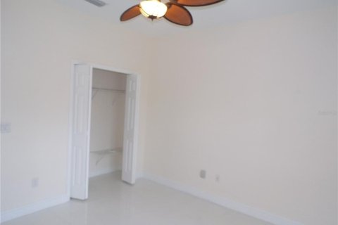 Casa en alquiler en North Port, Florida, 3 dormitorios, 167.6 m2 № 1869324 - foto 17