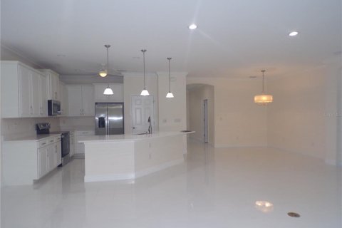 Casa en alquiler en North Port, Florida, 3 dormitorios, 167.6 m2 № 1869324 - foto 13