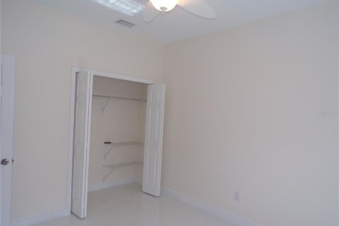 Casa en alquiler en North Port, Florida, 3 dormitorios, 167.6 m2 № 1869324 - foto 16