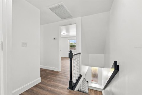 Casa en venta en Temple Terrace, Florida, 4 dormitorios, 204.11 m2 № 2383499 - foto 16