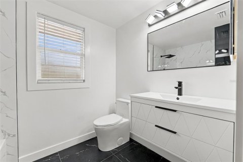Casa en venta en Temple Terrace, Florida, 4 dormitorios, 204.11 m2 № 2383499 - foto 25