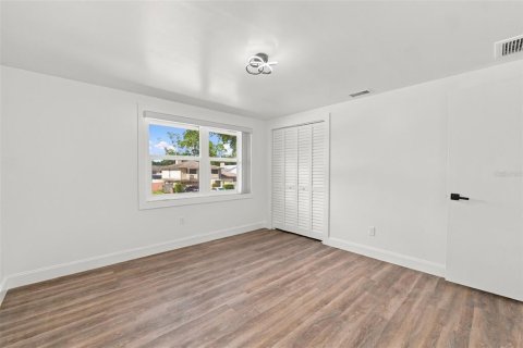 Casa en venta en Temple Terrace, Florida, 4 dormitorios, 204.11 m2 № 2383499 - foto 21
