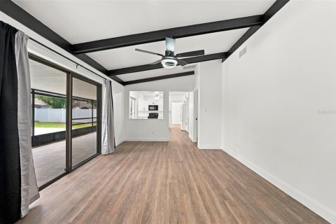 Casa en venta en Temple Terrace, Florida, 4 dormitorios, 204.11 m2 № 2383499 - foto 12