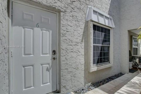 Condominio en venta en Pompano Beach, Florida, 1 dormitorio, 85.56 m2 № 2035820 - foto 29