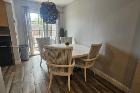 Condominio en venta en Pompano Beach, Florida, 1 dormitorio, 85.56 m2 № 2035820 - foto 6