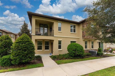 Touwnhouse à vendre à Davenport, Floride: 5 chambres, 234.3 m2 № 2399231 - photo 4