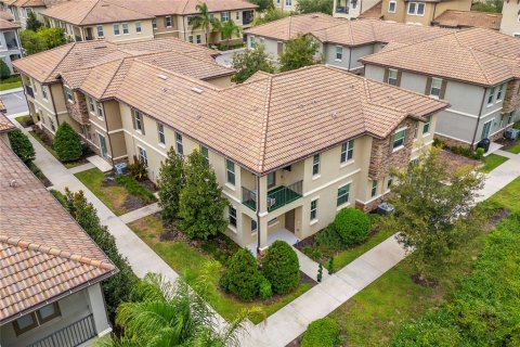 Touwnhouse à vendre à Davenport, Floride: 5 chambres, 234.3 m2 № 2399231 - photo 3