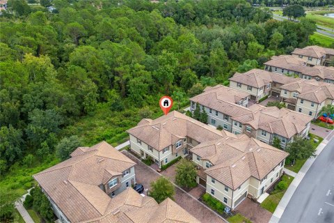 Touwnhouse à vendre à Davenport, Floride: 5 chambres, 234.3 m2 № 2399231 - photo 6