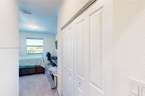 Townhouse in Homestead, Florida 4 bedrooms, 173.91 sq.m. № 1823737 - photo 28