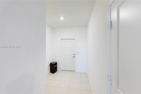 Townhouse in Homestead, Florida 4 bedrooms, 173.91 sq.m. № 1823737 - photo 8